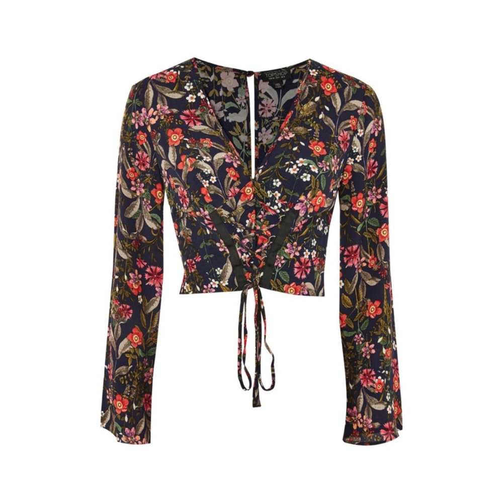 Top shop 🛍️ | Flowery Crop Top